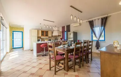 Kuća 319 m², Višnjan - bazen i uređena okućnica - 11