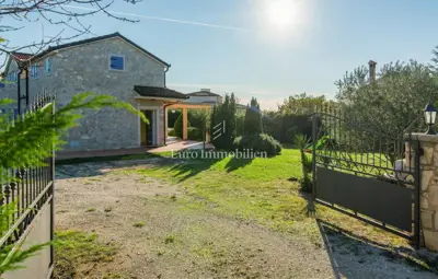 Kuća 319 m², Višnjan - bazen i uređena okućnica - 8