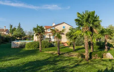 Kuća 319 m², Višnjan - bazen i uređena okućnica - 9