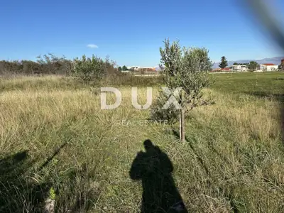 Landwirtschaftsgrundstück, Crno - in der Nähe von Zadar, eingezäunt und gepflegt - 7