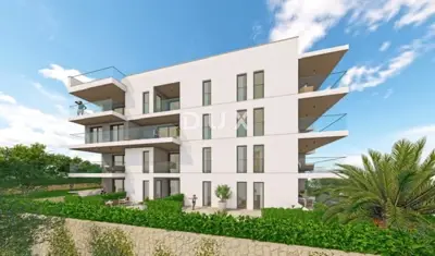 Stan 74 m², Okrug Gornji - 2 spavaće sobe, terasa - 8