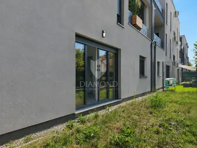 Stan 58 m², Sveta Klara - vrt i parkirno mjesto - 9
