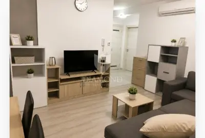 Stan 53 m², Sveta Klara - vrt i parkirno mjesto