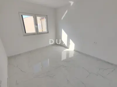 Stan 80 m², Privlaka - 2 spavaće sobe, terasa i vrt - 14