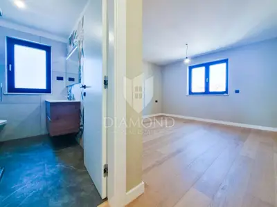 Poreč, Penthouse 188 m² mit Terrasse und atemberaubendem Panoramablick auf das Meer - 10