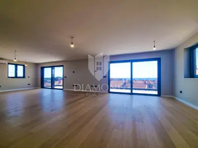 Poreč, Penthouse 188 m² mit Terrasse und atemberaubendem Panoramablick auf das Meer - 8