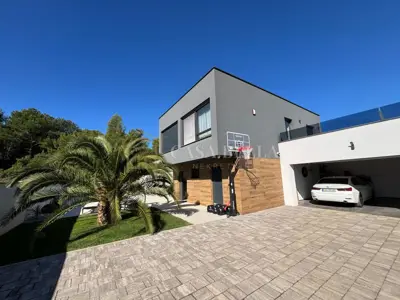 Pula, Villa, 256 m² + okućnica 733 m² - 2
