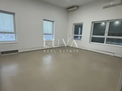 Zagreb, Kamenarka, commercial space 404.81 m² for rent