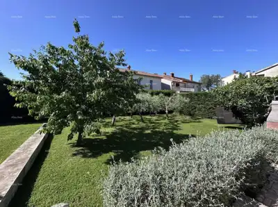 House 409 m², Valdebek - quiet location and 8 parking spaces - 13