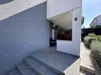 House 409 m², Valdebek - quiet location and 8 parking spaces - 16