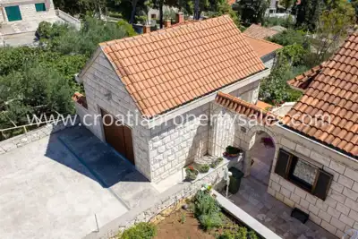 Haus, Brač, 164 m², 785 000 € - 6