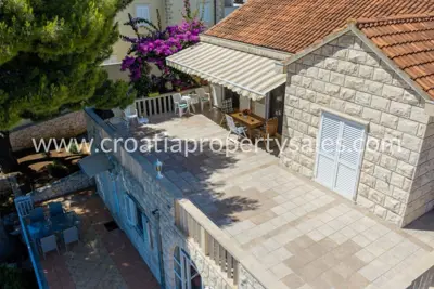 Haus, Brač, 164 m², 785 000 € - 3