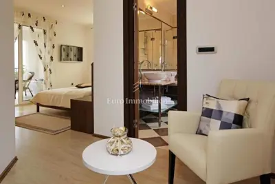 Luksuzna villa na top lokaciji s prekrasnim pogledom na more - 5
