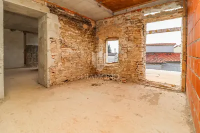 Kuća 331 m², Rovinj okolica - mirna ulica - 9