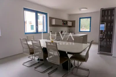 Kuća 235 m², Jelsa - bazen i pogled na more - 8