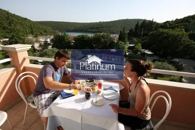 Hotel 1,700 m², Marčana - first row to the sea - 8