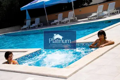 Hotel 1,700 m², Marčana - first row to the sea - 17