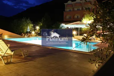 Hotel 1,700 m², Marčana - first row to the sea - 18