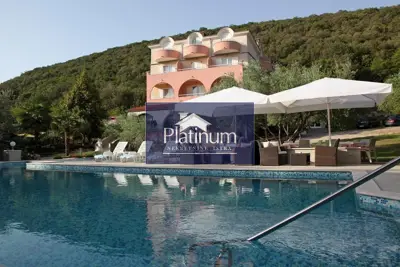 Hotel 1,700 m², Marčana - first row to the sea - 3