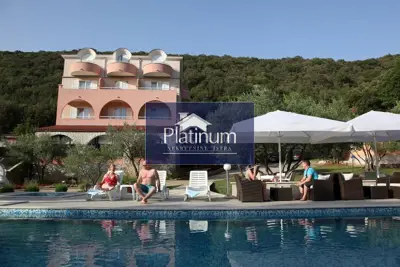 Hotel 1,700 m², Marčana - first row to the sea - 4