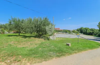 Baugrundstück 603 m², Kaštel - ruhige Lage - 2