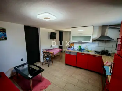 Haus 250 m², Maslenica - 4 Apartments und Meerblick - 18
