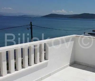 House 264 m², Drvenik Mali - first row by the sea - 12