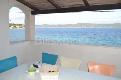 House 264 m², Drvenik Mali - first row by the sea - 16