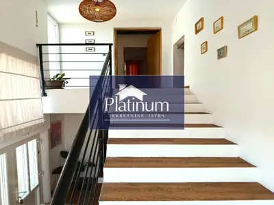 Haus 300 m², Svetvinčenat - 4 Schlafzimmer und Terrasse - 14