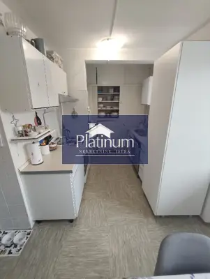 Stan 83 m², Šijana, Pula - 3 spavaće sobe, lođa - 5