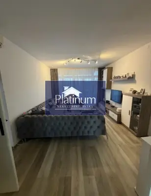Stan 83 m², Šijana, Pula - 3 spavaće sobe, lođa