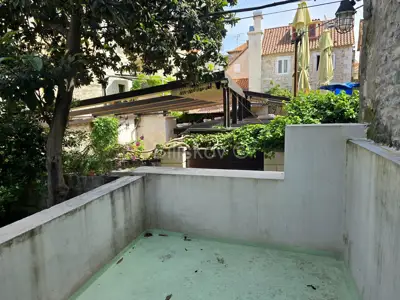 Kamena kuća 156 m², Trogir - uz rivu i UNESCO jezgru