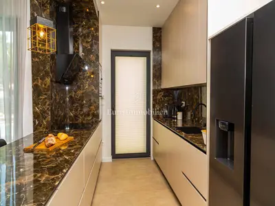 Vila 216 m², Veliko Brdo - pogled na more i bazen - 8