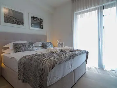 Vila 216 m², Veliko Brdo - pogled na more i bazen - 20