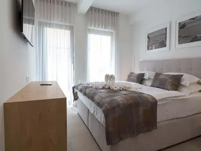 Vila 216 m², Veliko Brdo - pogled na more i bazen - 15