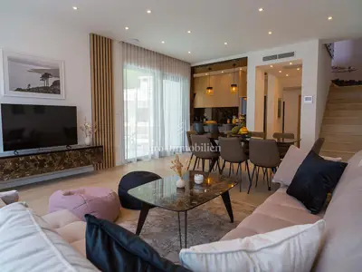 Vila 216 m², Veliko Brdo - pogled na more i bazen - 5