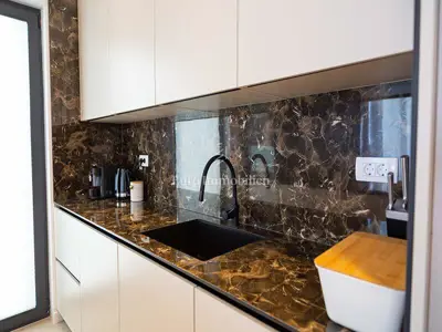 Vila 216 m², Veliko Brdo - pogled na more i bazen - 12