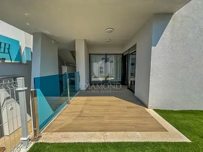 Stan 50 m², Lovrečica - pogled na more i vrt 21 m² - 3