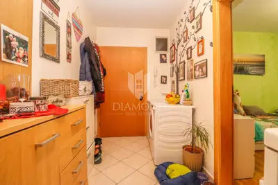 Apartment 63 m², Valdebek, Pula - balcony and parking space - 4