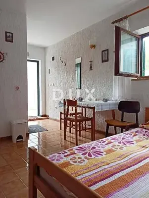 Kuća 164 m², Novalja - 5 min do mora i vlastiti parking - 2