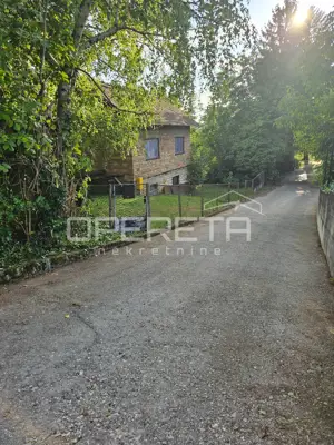Building plot 1,534 m², Borčec - quiet street - 8