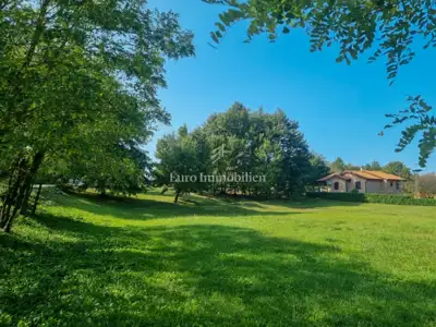 Pazin okolica - kuća sa bazenom u rohbau fazi - 10