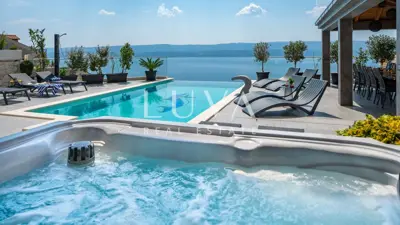 Villa 400 m², Stanići near Omiš - pool and jacuzzi - 4