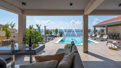 Villa 400 m², Stanići near Omiš - pool and jacuzzi - 2