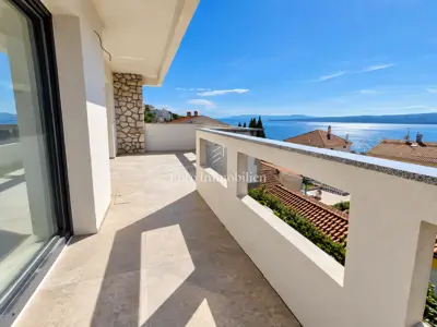 Penthouse-Apartment 130 m², Dramalj - Meerblick