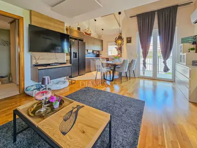Exclusive! Novigrad, beautiful apartment 76 m² at 700 m from the sea! - 2