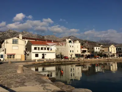 Stone house 263 m², Karlobag - center of the old town core
