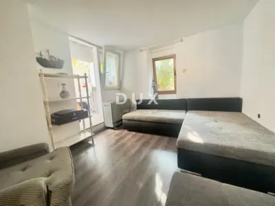 House 104 m², Pula Centar - above the Arena - 13