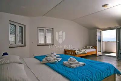 House for sale in Malinska - Okolica, 450 m² - 15