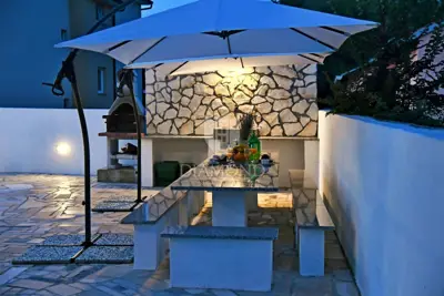 House for sale in Malinska - Okolica, 450 m² - 11